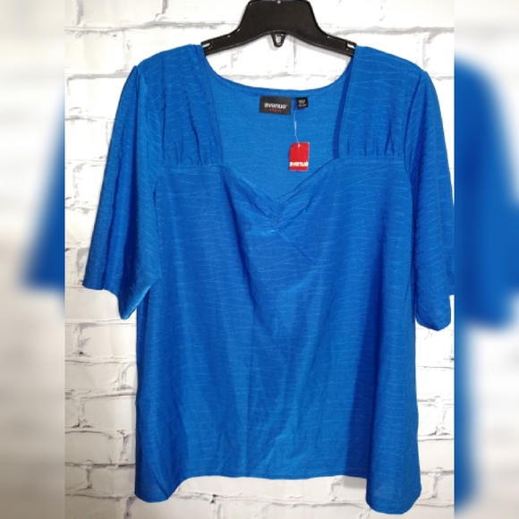 Avenue Tops - Avenue stretch blue indigo textured plus side top.